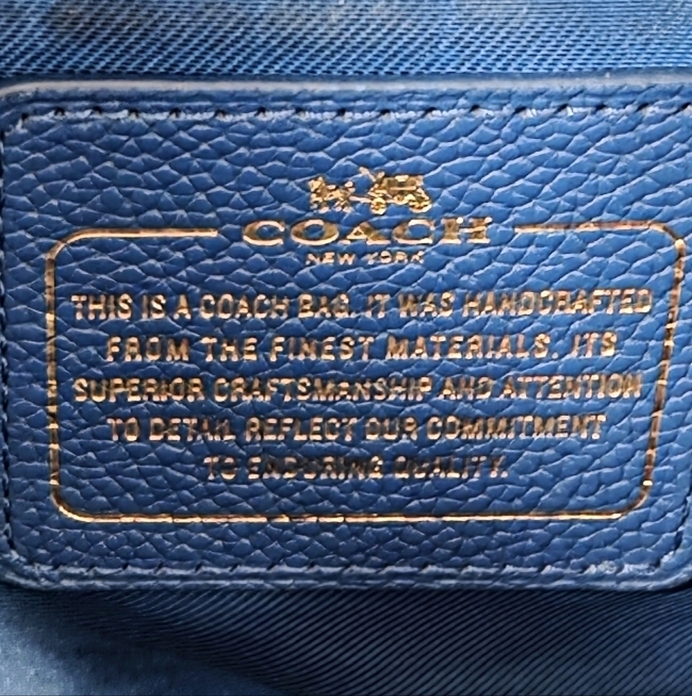 Authentic Coach Blue Pebble Leather Tie Turn-lock Shoulder Bag- EUC - Picture 8 of 9